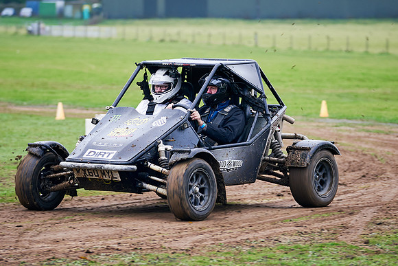Chip-Thomas-002-DominicJames_DJ_0133