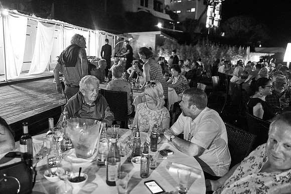 DJ-AOIFE-SHANE_WEDDING_DOM4091