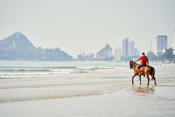BEACH-RIDE-SATURDAY_2019_DomincJames_1194
