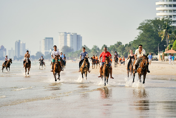 BEACH-RIDE-SATURDAY_2019_DomincJames_1240