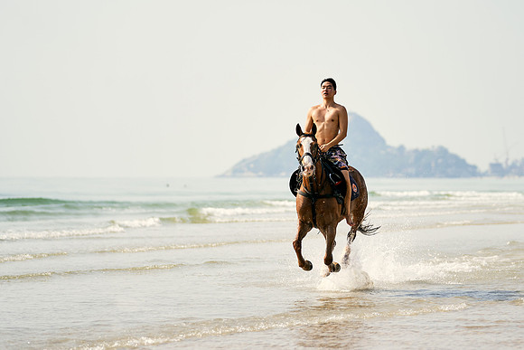 BEACH-RIDE-SATURDAY_2019_DomincJames_1286