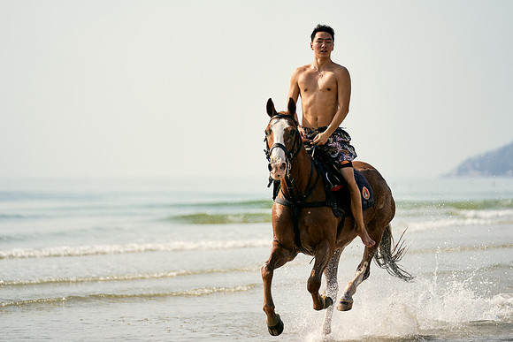 BEACH-RIDE-SATURDAY_2019_DomincJames_1294