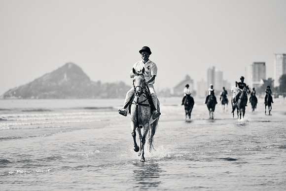 BEACH-RIDE-SATURDAY_2019_DomincJames_1324