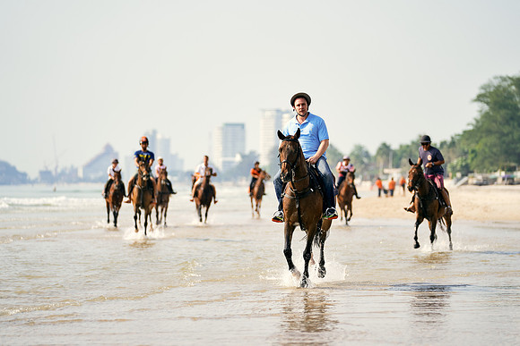BEACH-RIDE-SATURDAY_2019_DomincJames_1345