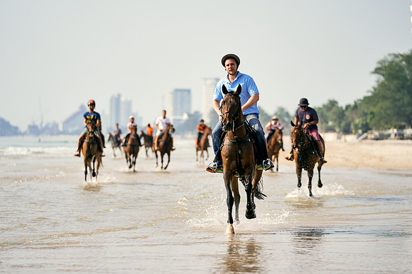 BEACH-RIDE-SATURDAY_2019_DomincJames_1348