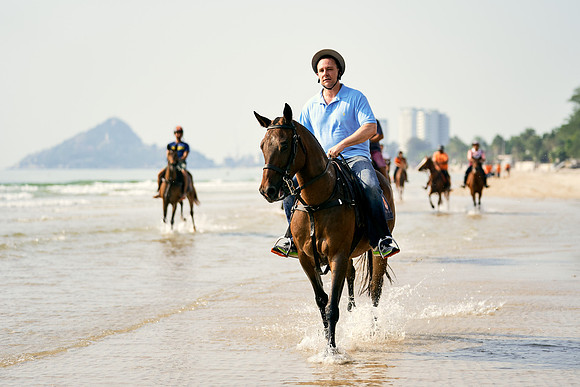 BEACH-RIDE-SATURDAY_2019_DomincJames_1351