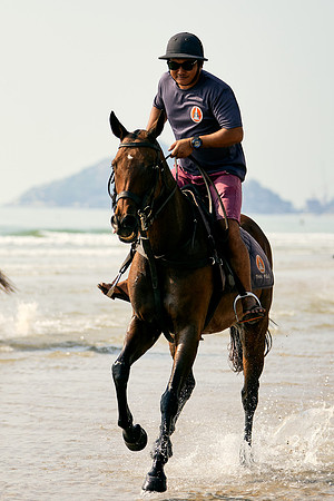 BEACH-RIDE-SATURDAY_2019_DomincJames_1370
