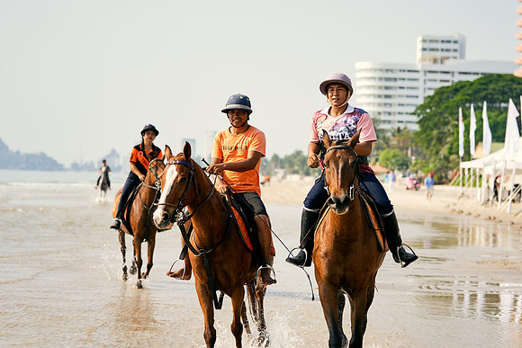 BEACH-RIDE-SATURDAY_2019_DomincJames_1385
