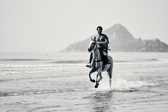 BEACH-RIDE-SATURDAY_2019_DomincJames_1395