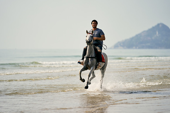 BEACH-RIDE-SATURDAY_2019_DomincJames_1396