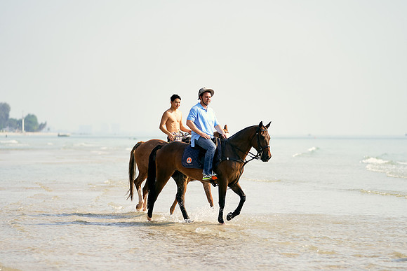 BEACH-RIDE-SATURDAY_2019_DomincJames_1430