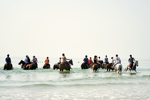 BEACH-RIDE-SATURDAY_2019_DomincJames_1558