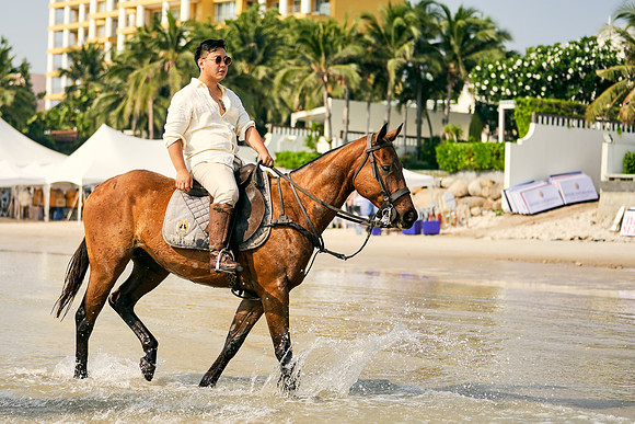 BEACH-RIDE-SATURDAY_2019_DomincJames_1710