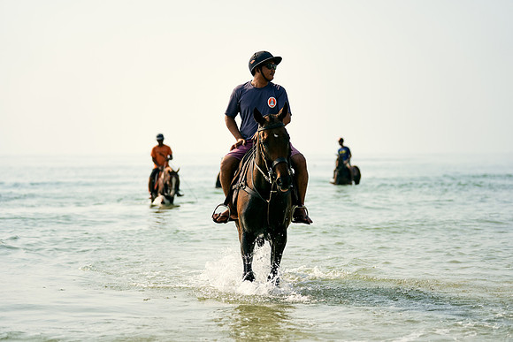 BEACH-RIDE-SATURDAY_2019_DomincJames_1711