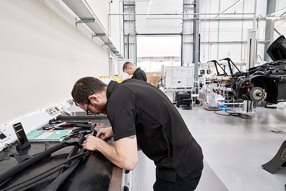 McLaren-GT3-Build-Dominc_James_00024 1