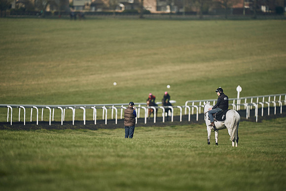 HORSES-IN-TRAINING-9TH-APR-DJ-0879