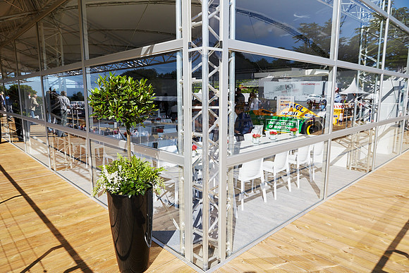 AQ1Y7056.CR2