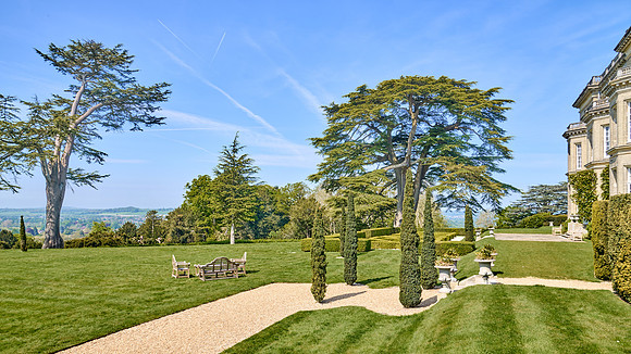 HEDSOR HOUSE MAY 2024101078_HDR