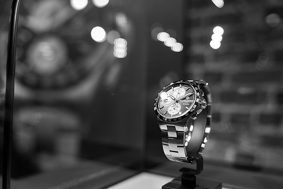 Baume-Mercier-Indian_DJ_6550