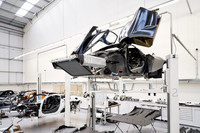 McLaren-GT3-Build-Dominc_James_00008 1