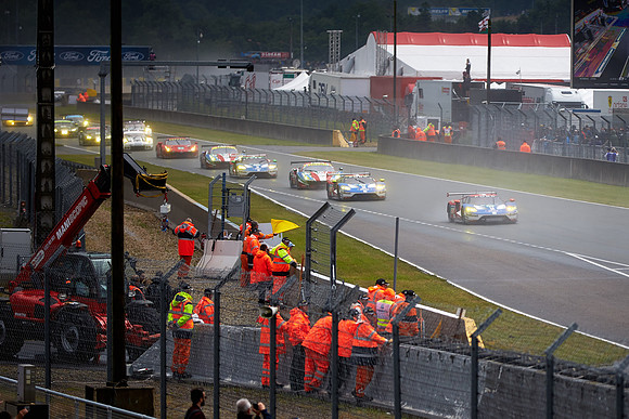 Le Mans 24 hours AQ1Y3941.CR2