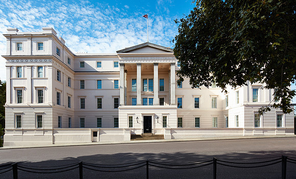 Thursday The Lanesborough0200.CR2