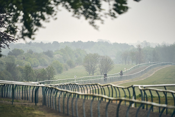 NEWMARKET-GALLOPS-24nd-APRIL-DJ-0280