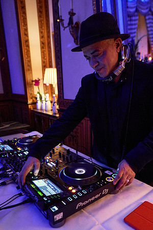 LANESBOROUGH-NYE-Dominic-James-_DJ94127.ARW0815