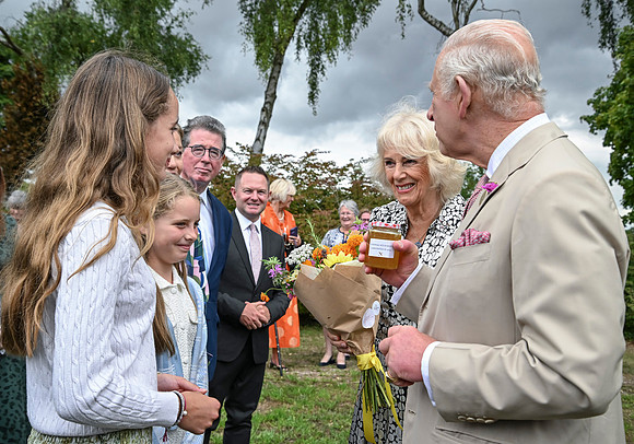 CI King Charles and Queen Camilla at the National Stud 090