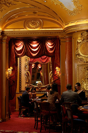 ritz_black_jack_corner_117