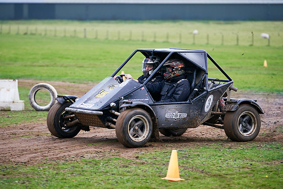 Chip-Thomas-002-DominicJames_DJ_0171